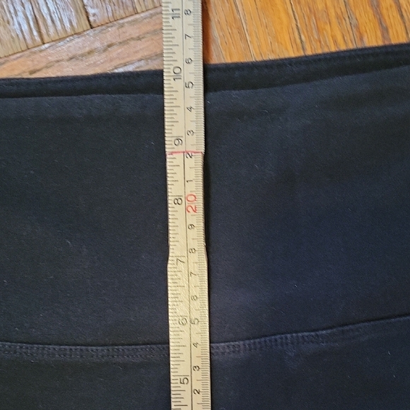 PINK Victoria's Secret Black Yoga Leggings Size Medium - Picture 6 of 10